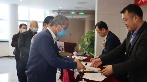 07019197-11ad-4efb-b918-76f1afa84958