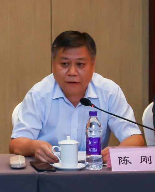 000f8f4f-587f-4b3a-92aa-81235cf38c41